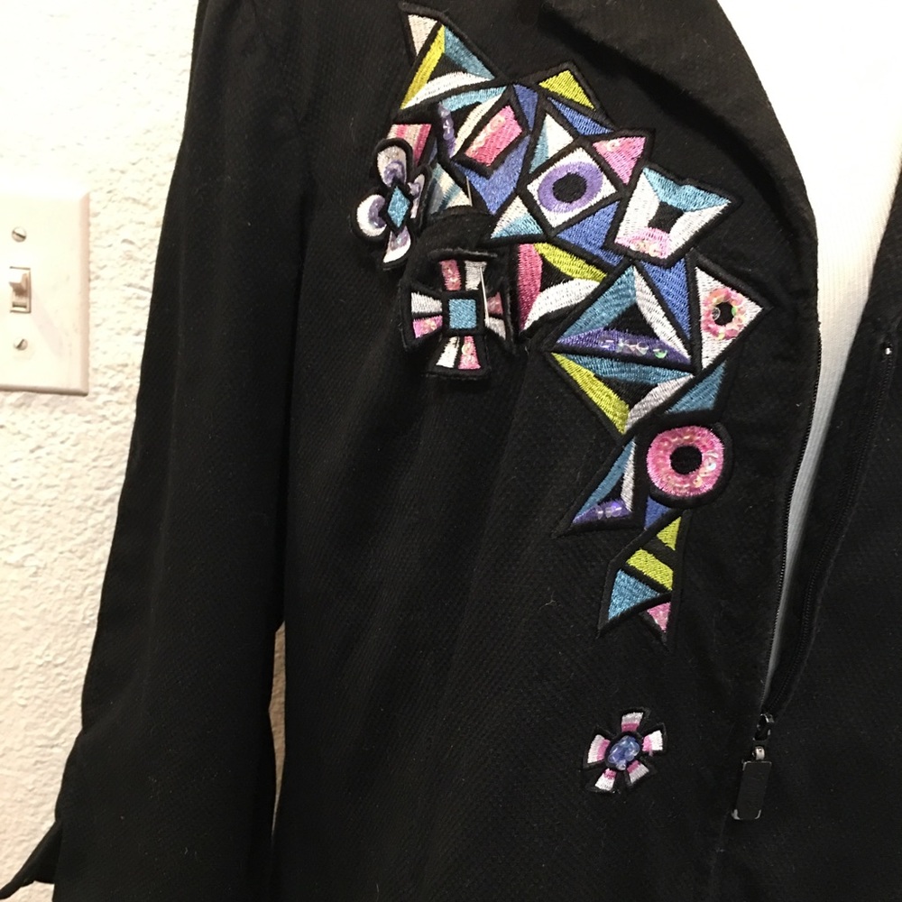 3/4 in Sleeves Light Statement Jacket or Top/Lined - Picture 3 of 7